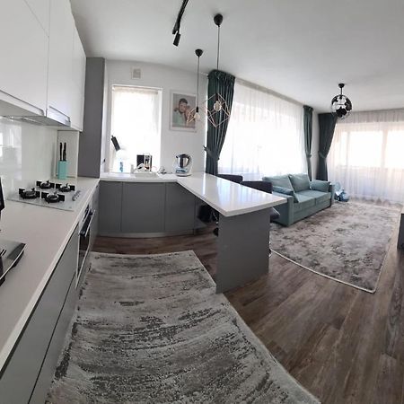 Apartament Coresimall Lejlighed Braşov Eksteriør billede