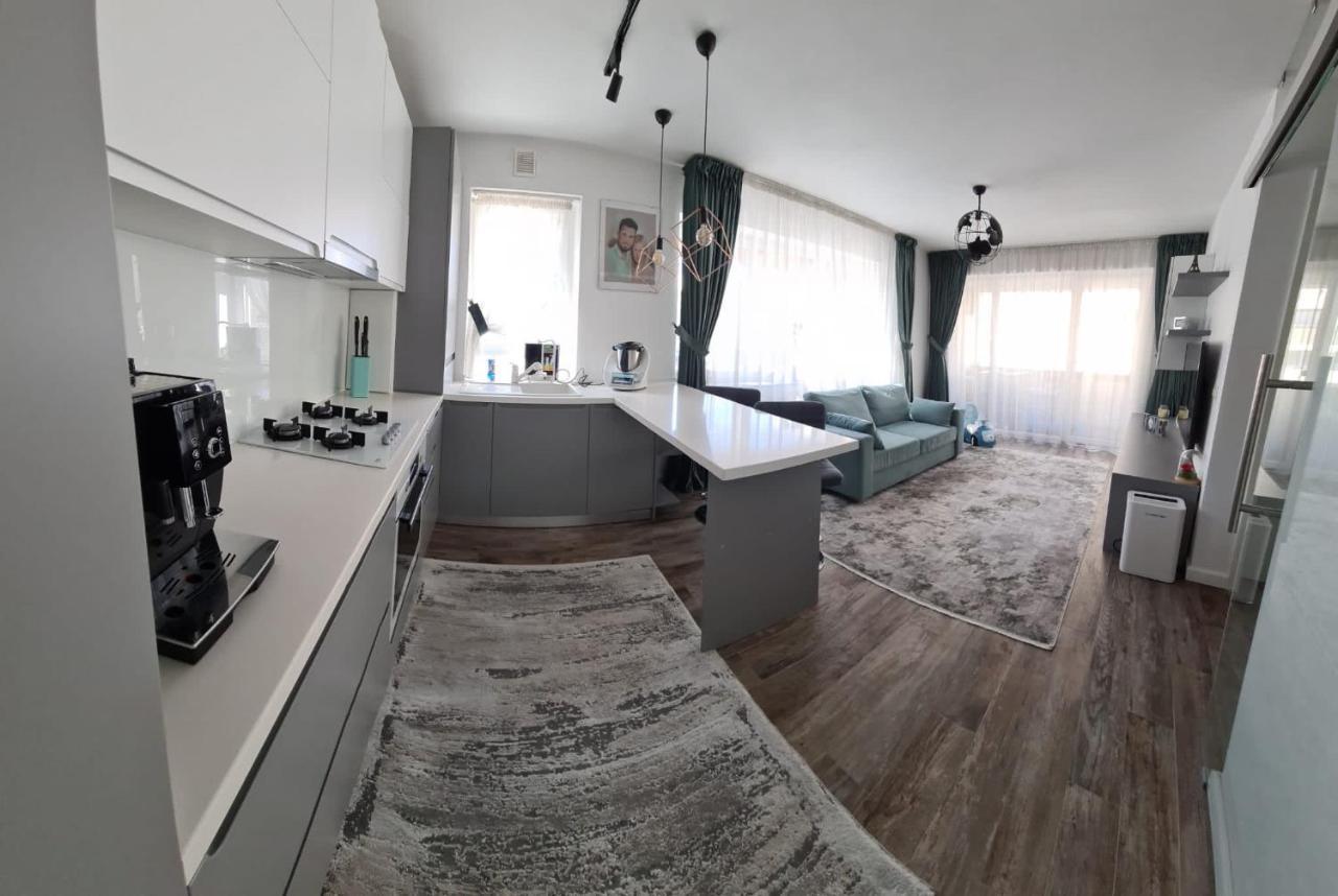 Apartament Coresimall Lejlighed Braşov Eksteriør billede